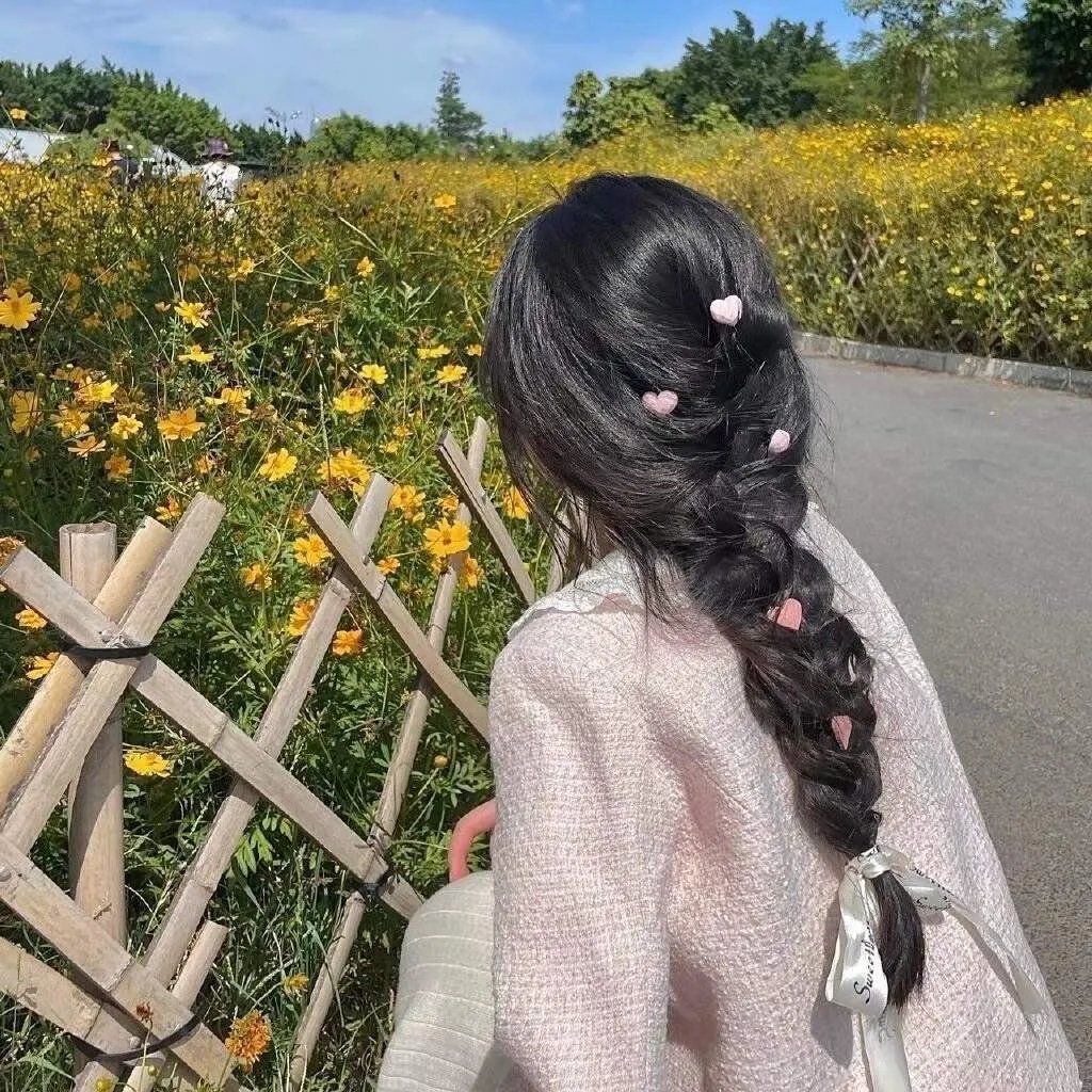 水瓶座女孩